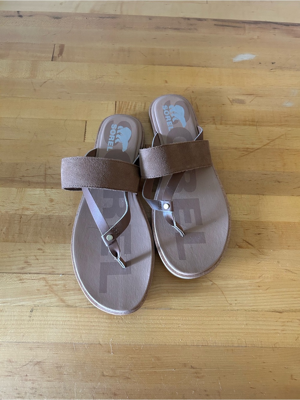 Sorel Tan Suede-Trim Toe-Post Sandals - Picture 2 of 4